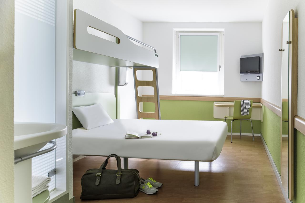 Ibis Budget Berlin Alexanderplatz Bagian luar foto